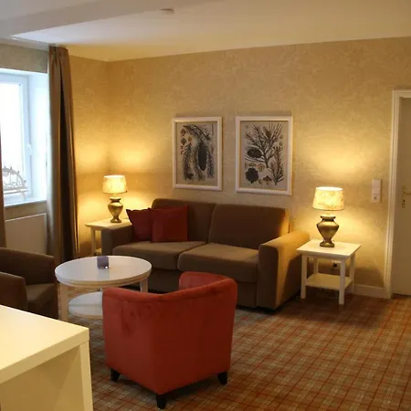 Kurhaus Aparthotel 3*