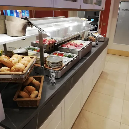 Kurhaus Aparthotel 3*